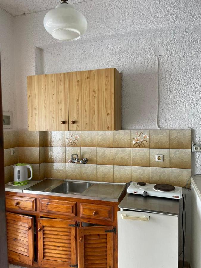 Yannis Apartments Mparmpati Eksteriør billede