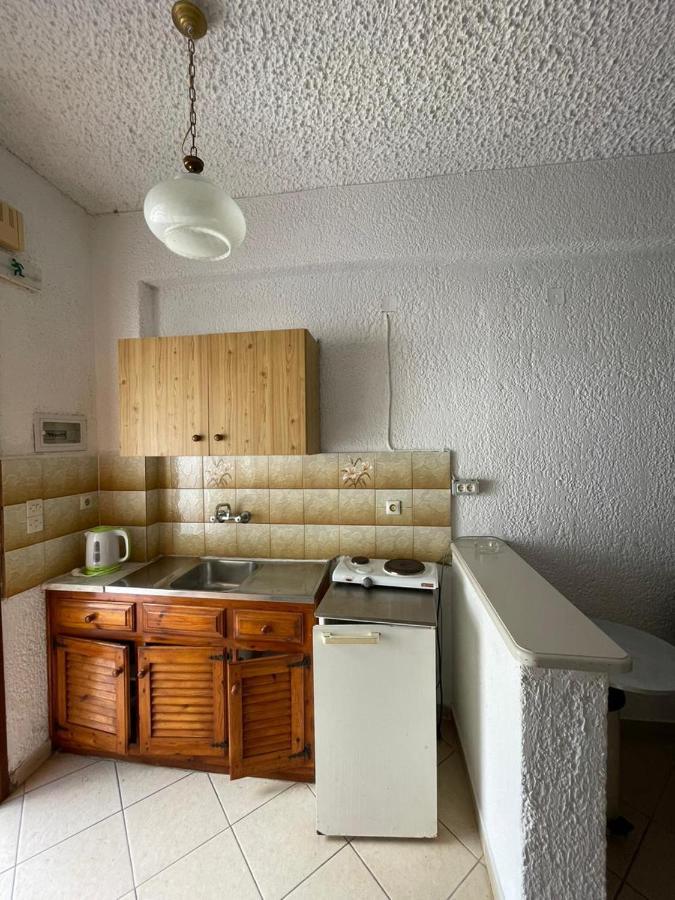Yannis Apartments Mparmpati Eksteriør billede